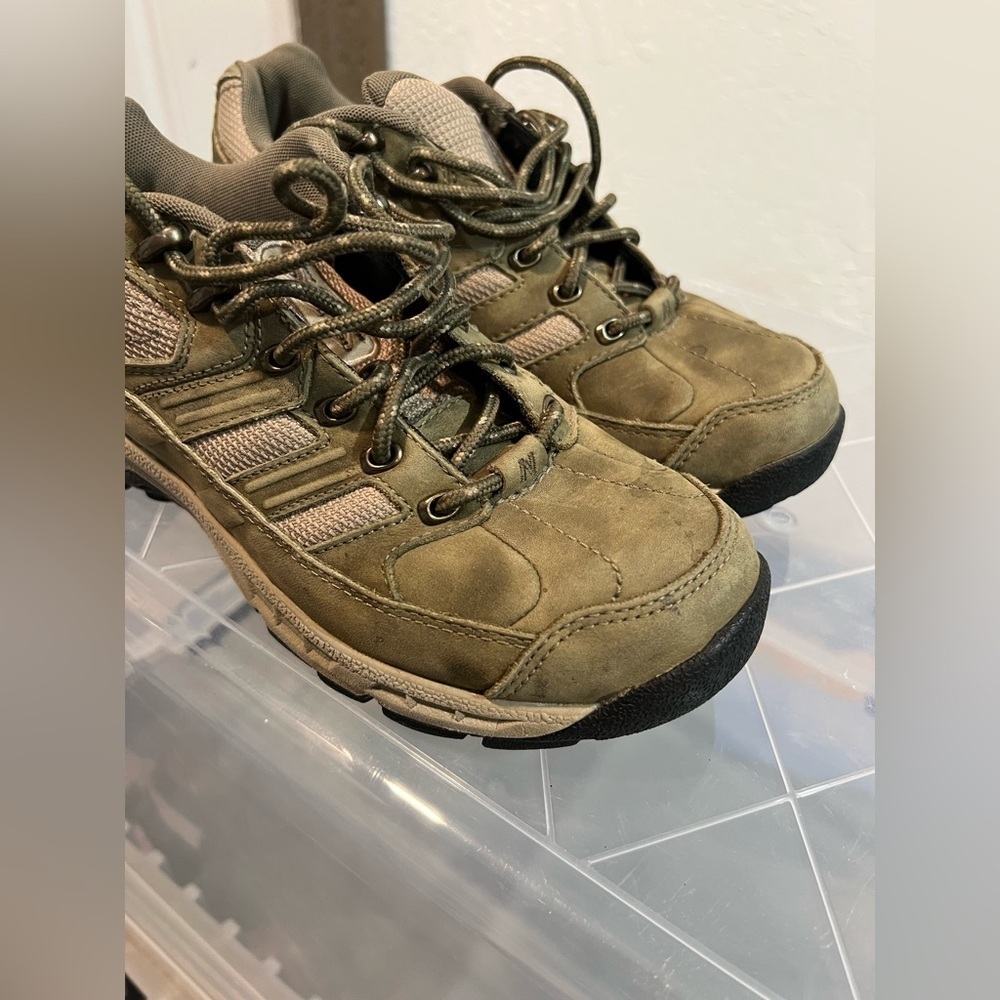 New Balance Green Athletic Shoes with Rugged Design hiking boots - Picture 6 of 13